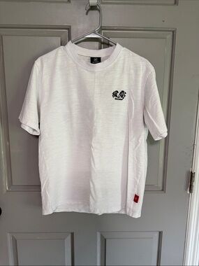 Marled White Short Sleeve Crewneck Tee with Small Black Chest Logo